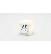 Renk Değiştiren Küp Saat