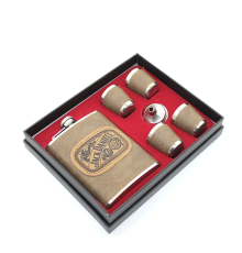 Derili 4 Bardaklı İçecek Matara Seti